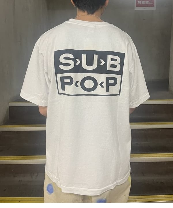 BANさんの「BEAMS WOMEN｜SUB POP / S/S TEE " NO COMMENT. "」を使ったコーディネート