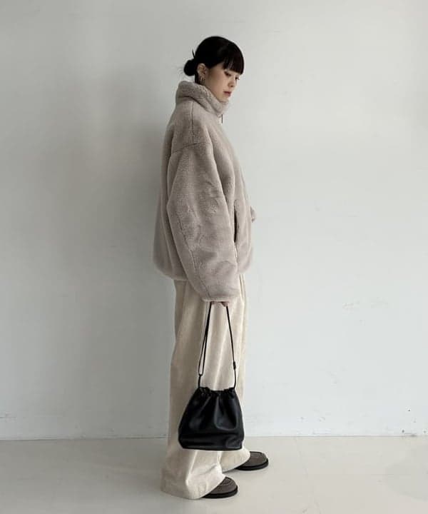 りかちょび/岸本梨佳さんの「BEAMS WOMEN｜ソフトレザー 2WAY バッグ」を使ったコーディネート