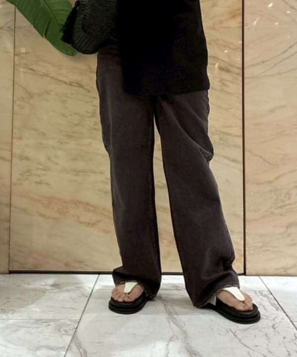 塚越 有紀さんの「BEAMS WOMEN｜MAISON N.H PARIS / クロワッサン ショルダーバッグ」を使ったコーディネート