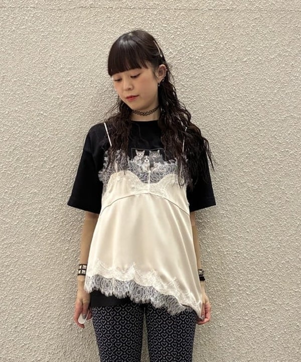 りかちょび/岸本梨佳さんの「レース トリム サテン キャミソール」を使ったコーディネート