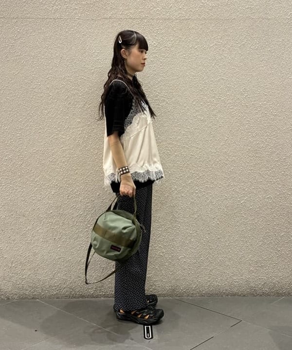 りかちょび/岸本梨佳さんの「レース トリム サテン キャミソール」を使ったコーディネート