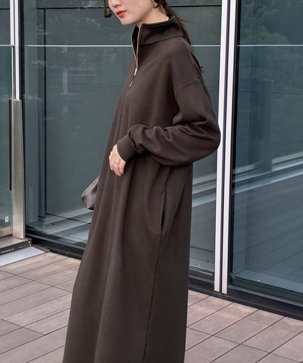 隈元 楓さんの「BEAMS WOMEN｜【別注】SLOANE / 裏毛 ハーフジップ ワンピース」を使ったコーディネート