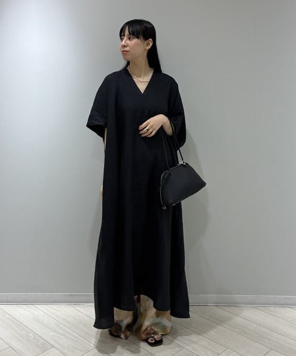 OSUMIさんの「BEAMS WOMEN｜リネン カフタン ワンピース」を使ったコーディネート
