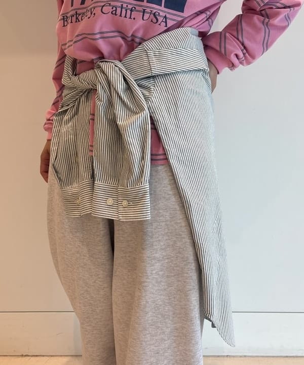アベアミさんの「BEAMS WOMEN｜ビック ボタンダウン シャツ」を使ったコーディネート