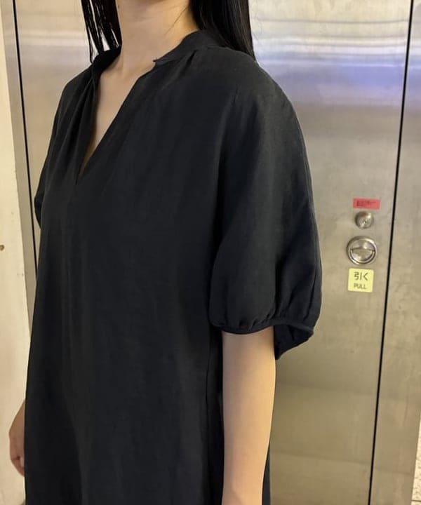 野村 美紅さんの「BEAMS WOMEN｜【別注】TICCA / リネン バルーンスリーブ ワンピース」を使ったコーディネート