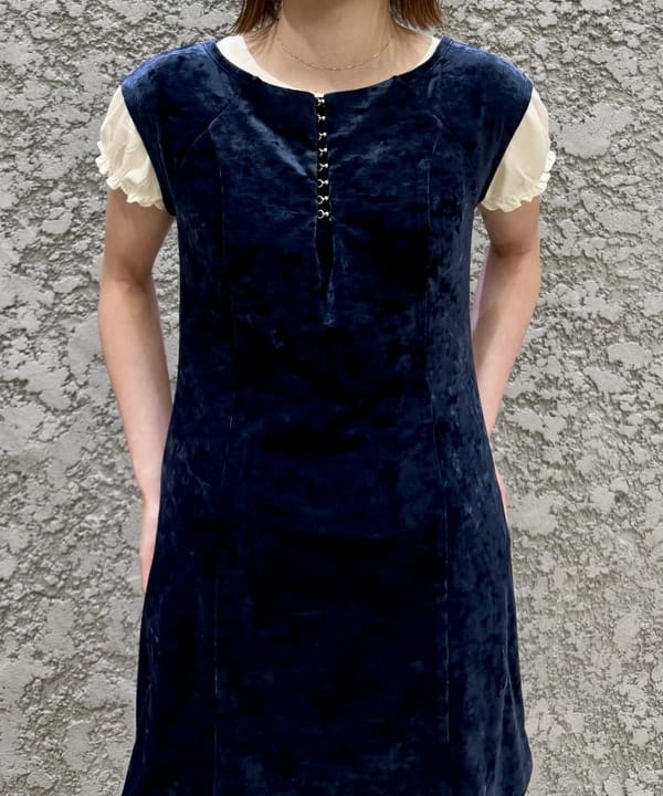 reinaさんの「BEAMS WOMEN｜ラグラン パフ スリーブ Tシャツ」を使ったコーディネート