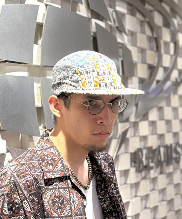 山本 泰紀さんの「BEAMS WOMEN｜Open Collar Block Print ④」を使ったコーディネート