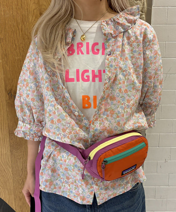 ando naoさんの「BEAMS WOMEN｜BEAMS BOY / オーバーオール プリントポーチ」を使ったコーディネート