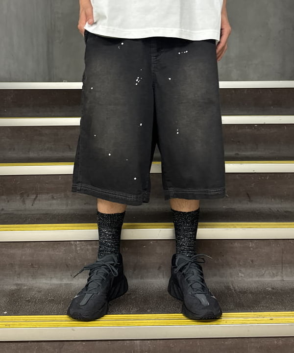 Yutoさんの「BEAMS WOMEN｜【別注】NULL TOKYO / Paintr Denim Shorts」を使ったコーディネート