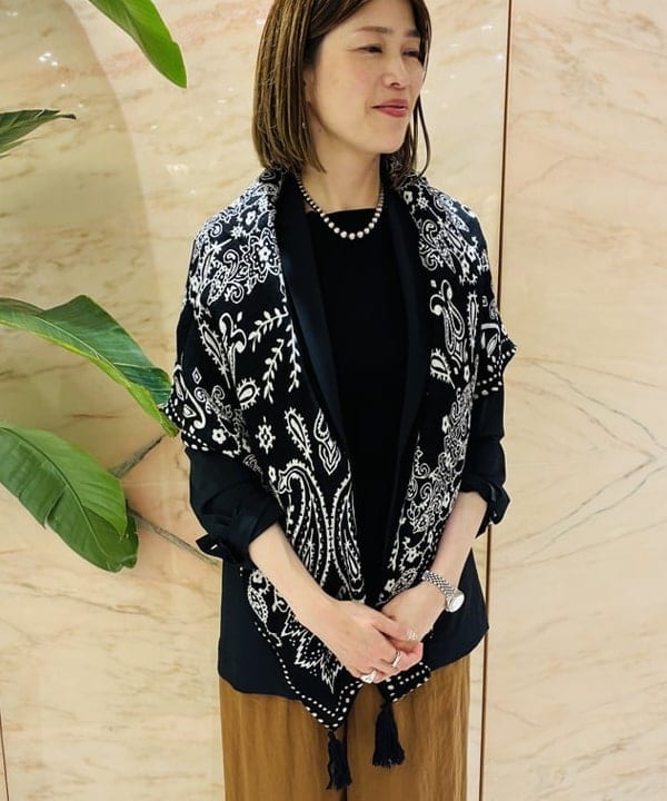 岩沢 珠代さんの「BEAMS WOMEN｜ワイド ストレート 2タック パンツ」を使ったコーディネート