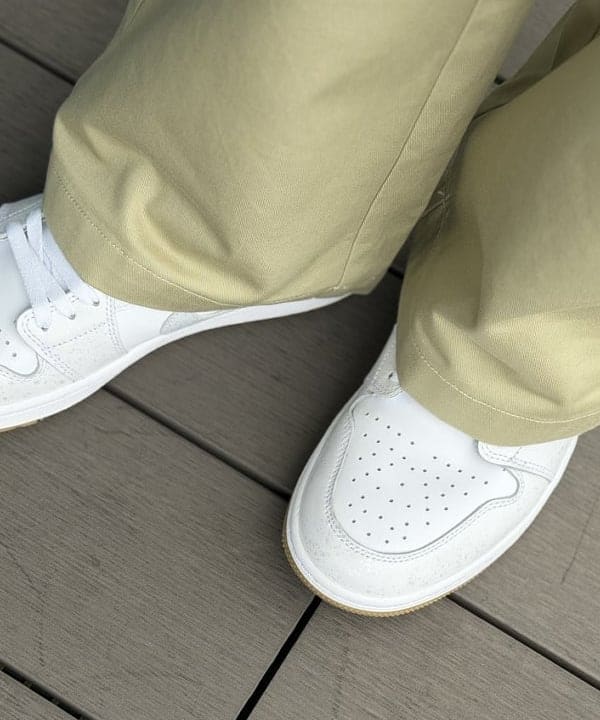 BAKU(東江 漠)さんの「BEAMS WOMEN｜【別注】Dickies / ワイド チノ パンツ」を使ったコーディネート