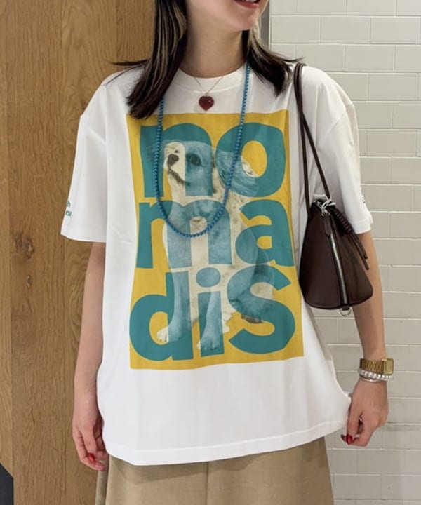 中平 あみさんの「BEAMS WOMEN｜【別注】NOMADIS / for Dog Lovers Tシャツ」を使ったコーディネート