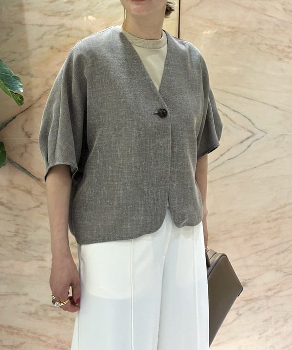 越智 里美さんの「BEAMS WOMEN｜ツイード メッシュ タック ジャケット」を使ったコーディネート