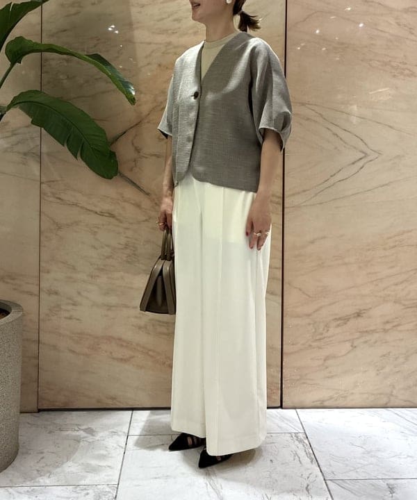越智 里美さんの「BEAMS WOMEN｜ツイード メッシュ タック ジャケット」を使ったコーディネート