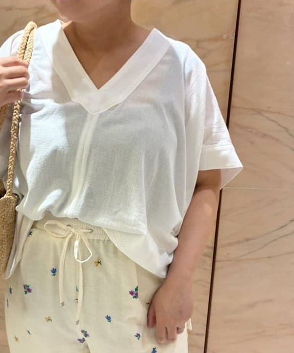 塚越 有紀さんの「BEAMS WOMEN｜MAISON N.H PARIS / クロワッサン ショルダーバッグ」を使ったコーディネート