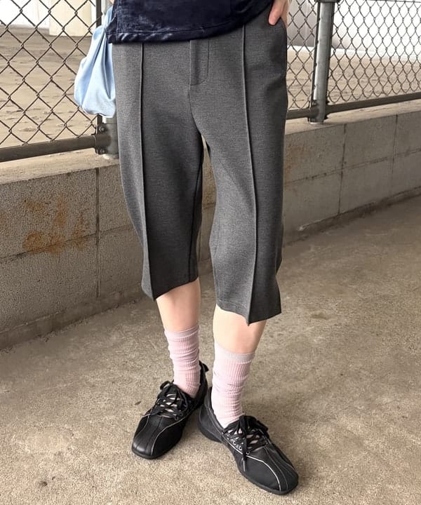 むりょさんの「BEAMS WOMEN｜クラシック ベロア ミニ ワンピース」を使ったコーディネート