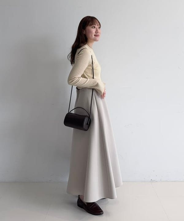 大浦 栞さんの「BEAMS WOMEN｜」を使ったコーディネート