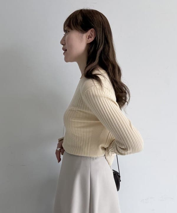 大浦 栞さんの「BEAMS WOMEN｜」を使ったコーディネート