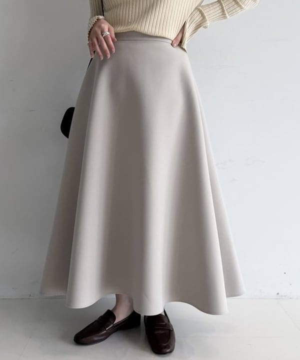 大浦 栞さんの「BEAMS WOMEN｜」を使ったコーディネート