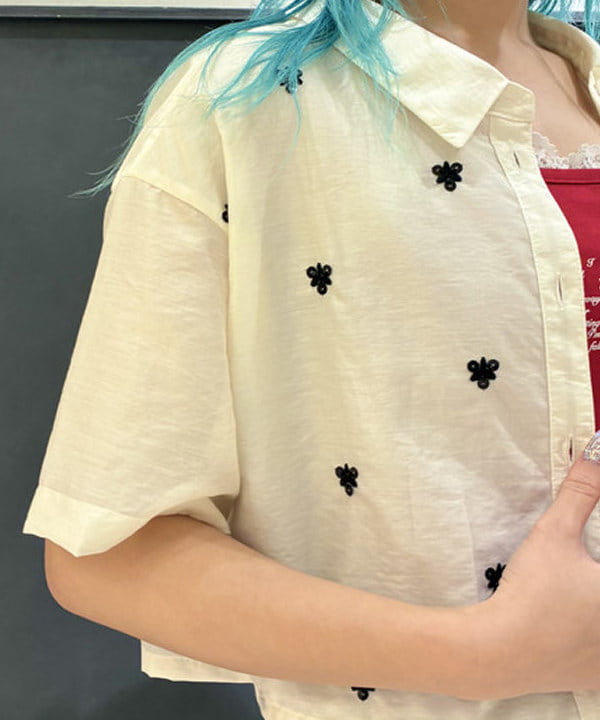はっとりさんの「BEAMS WOMEN｜JENNIE / Logo Camisole」を使ったコーディネート