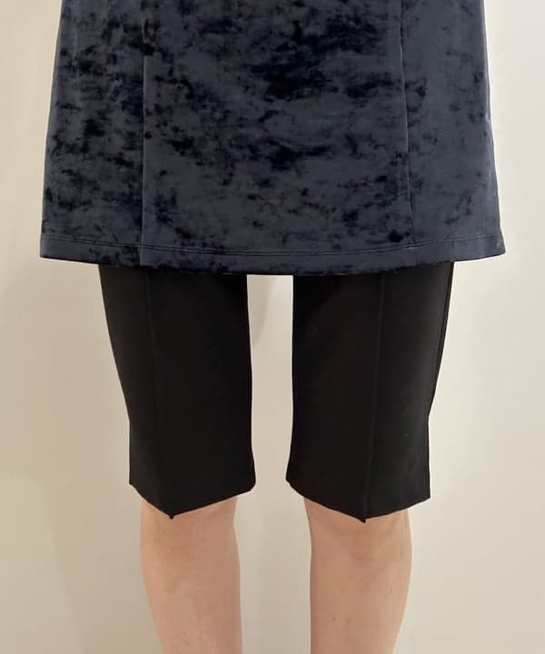 ハルカさんの「BEAMS WOMEN｜クラシック ベロア ミニ ワンピース」を使ったコーディネート