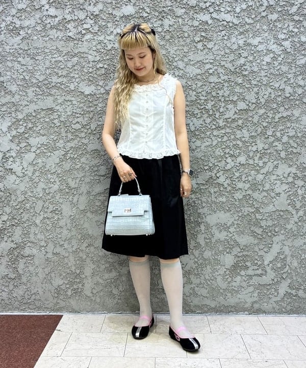 マツモト アカネさんの「BEAMS WOMEN｜シアーリブ ハイソックス」を使ったコーディネート