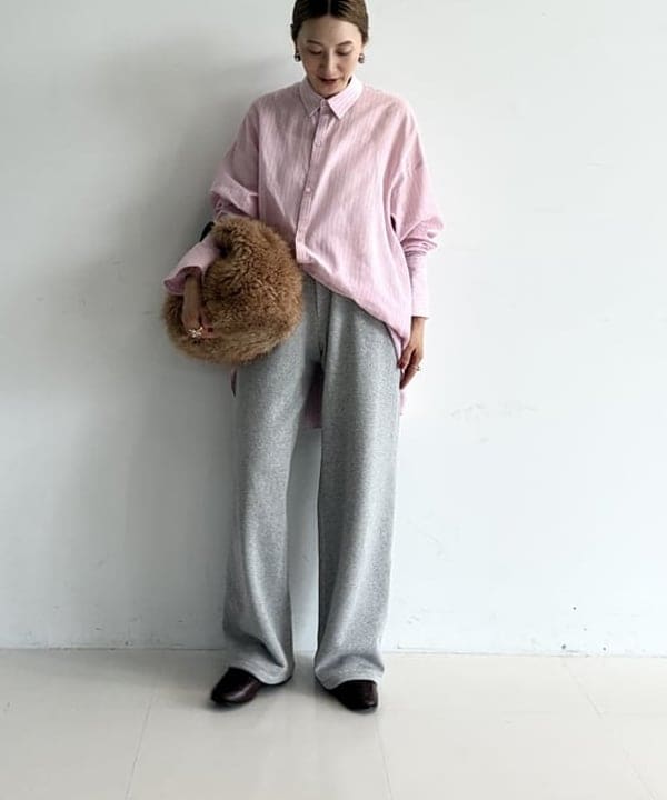 越智 里美さんの「BEAMS WOMEN｜AK+1 / コットンボイル ストライプ シャツ」を使ったコーディネート