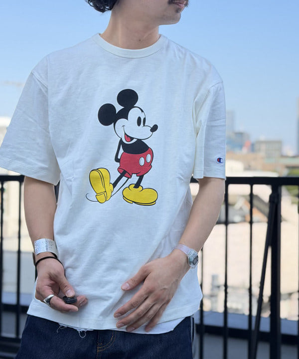 BAKU(東江 漠)さんの「【別注】Champion / ミッキーマウス / Ｔシャツ」を使ったコーディネート