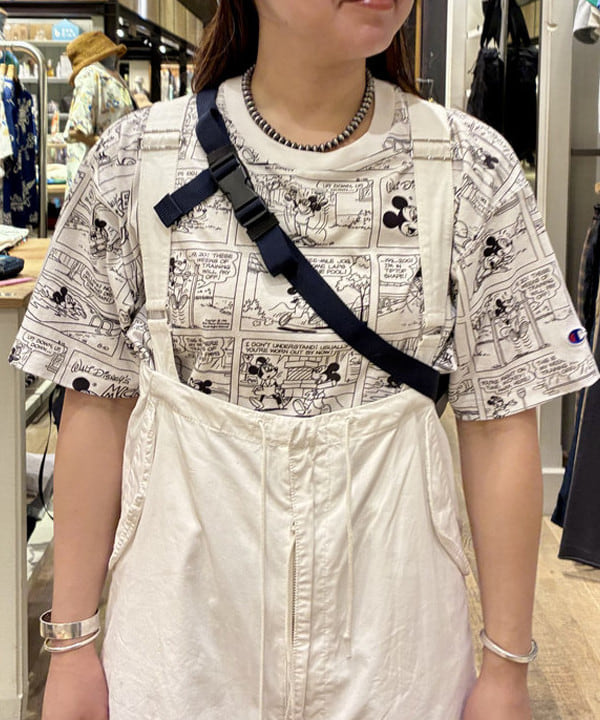 サイトウ　トモミさんの「BEAMS WOMEN｜【別注】Champion / ミッキーマウス＆ミニーマウス / Tシャツ」を使ったコーディネート