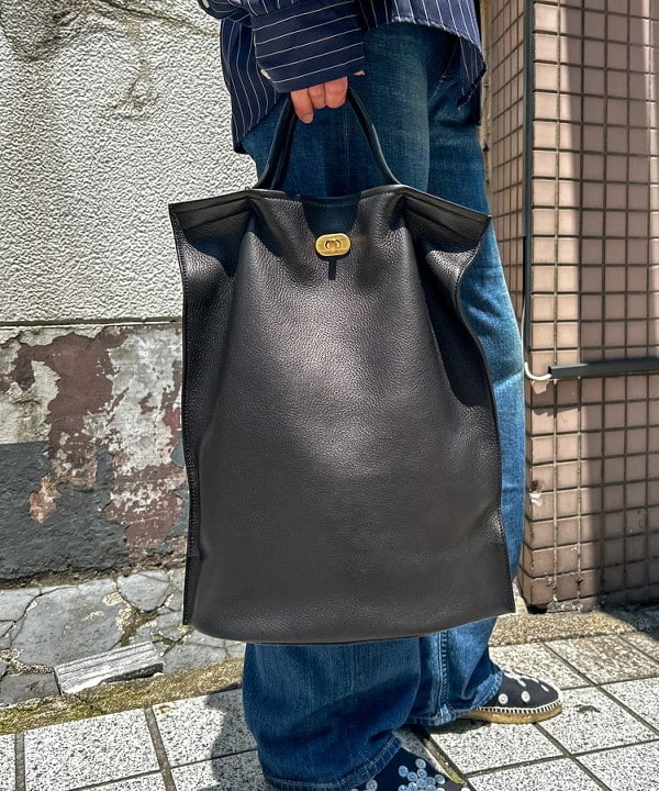 marieさんの「BEAMS WOMEN｜maturely / チョーク ストライプ レース タイ ロングスリーブ」を使ったコーディネート
