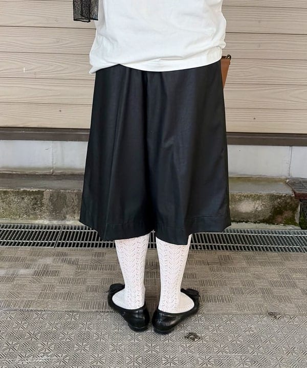 むりょさんの「BEAMS WOMEN｜【別注】GIANNI NOTARO / クロア付き 2ハンドル バッグ」を使ったコーディネート