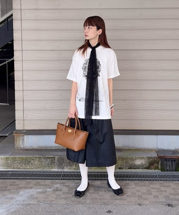 むりょさんの「BEAMS WOMEN｜【別注】GIANNI NOTARO / クロア付き 2ハンドル バッグ」を使ったコーディネート
