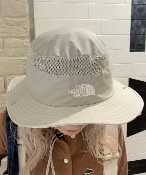 ando naoさんの「BEAMS WOMEN｜THE NORTH FACE / Brimmer Hat / ザ・ノース・フェイス / NN02339 ＜UV対策＞」を使ったコーディネート