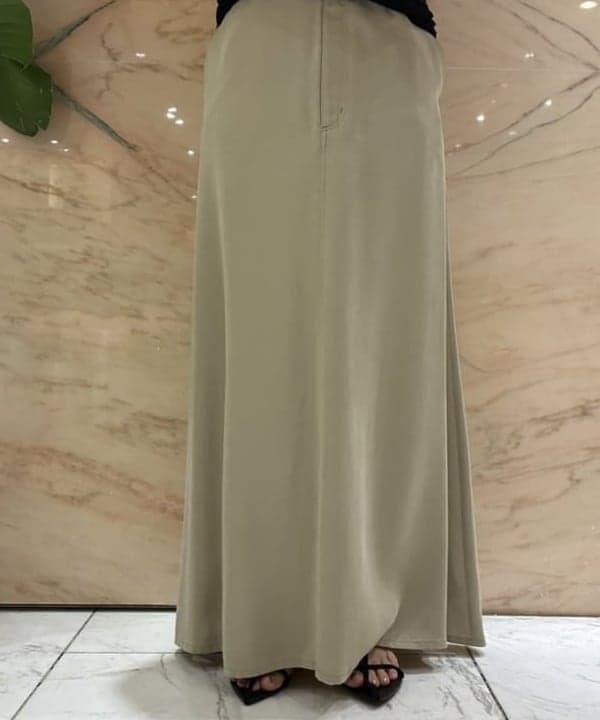 塚越 有紀さんの「BEAMS WOMEN｜YAHKI / YH-774 HAND BAG」を使ったコーディネート