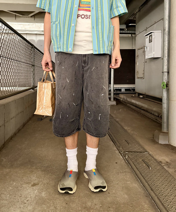 高遠 恒巳さんの「BEAMS WOMEN｜マルチ ストライプ オープンカラーシャツ【ワイドフィット】」を使ったコーディネート