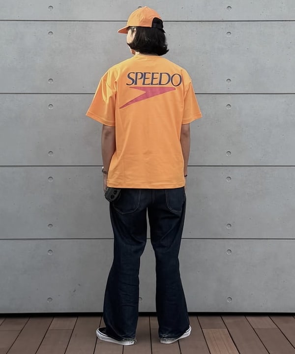 植木 竜也さんの「BEAMS WOMEN｜【別注】Speedo / Logo Tee 26SS」を使ったコーディネート