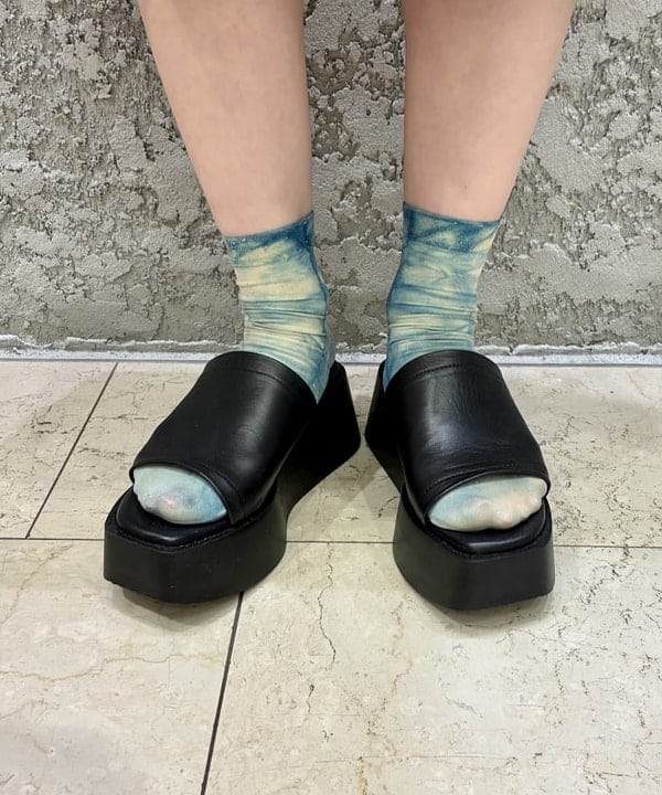 遠藤 かなたさんの「BEAMS WOMEN｜フェイクレザー バミューダ パンツ」を使ったコーディネート