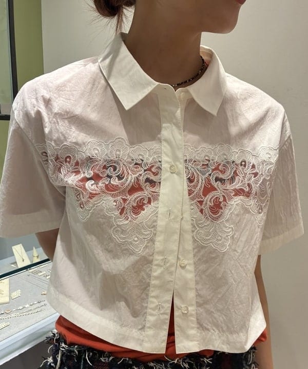 れいなさんの「BEAMS WOMEN｜カットワーク レース シャツ」を使ったコーディネート