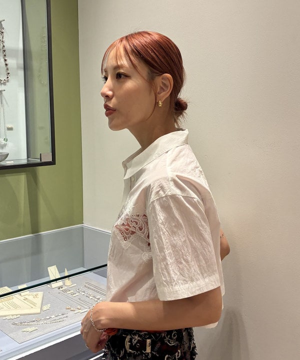 れいなさんの「BEAMS WOMEN｜カットワーク レース シャツ」を使ったコーディネート