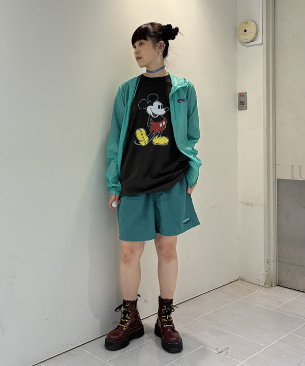 りかちょび/岸本梨佳さんの「【別注】Champion / ミッキーマウス / Ｔシャツ」を使ったコーディネート