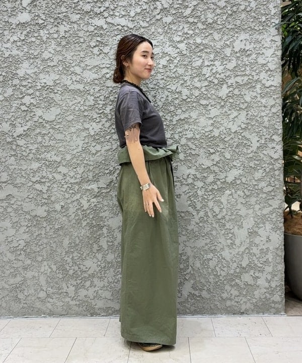 モモさんの「BEAMS WOMEN｜ボーイ ベーシック Tシャツ」を使ったコーディネート