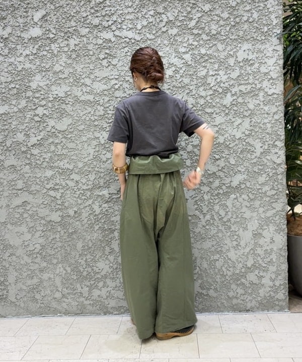 モモさんの「BEAMS WOMEN｜ボーイ ベーシック Tシャツ」を使ったコーディネート