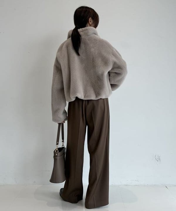 茂野 真楓さんの「BEAMS WOMEN｜【別注】TATRAS / ARIANNA ブルゾン」を使ったコーディネート