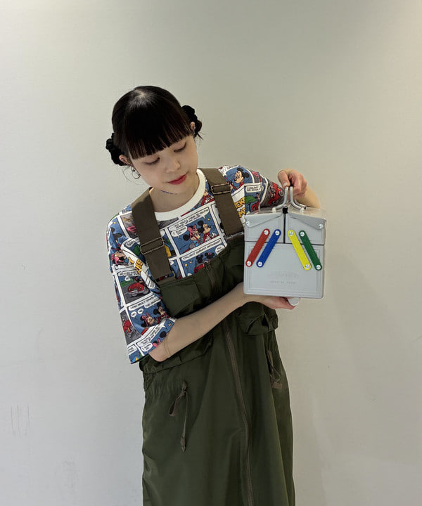 りかちょび/岸本梨佳さんの「【別注】BUZZ RICKSON'S / USN デニム トラウザーズ」を使ったコーディネート