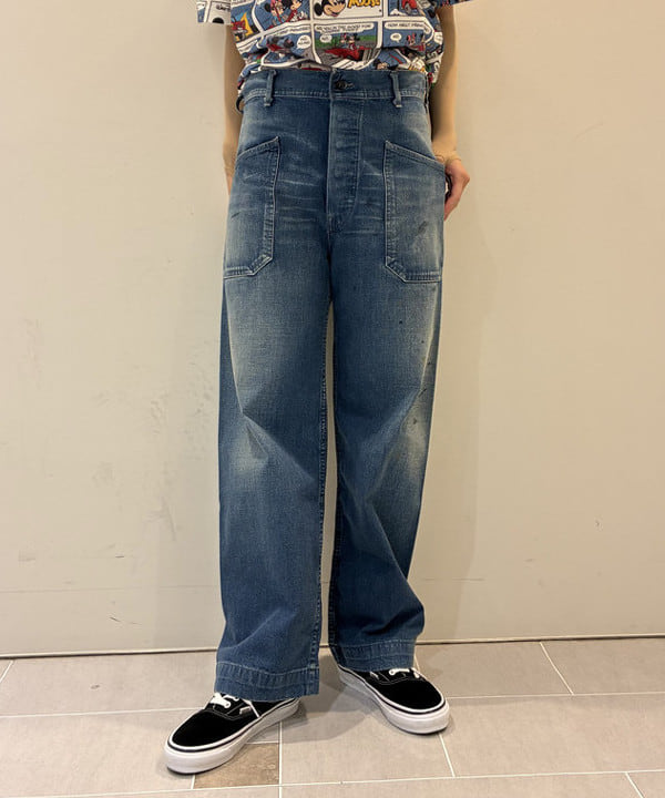 りかちょび/岸本梨佳さんの「【別注】BUZZ RICKSON'S / USN デニム トラウザーズ」を使ったコーディネート