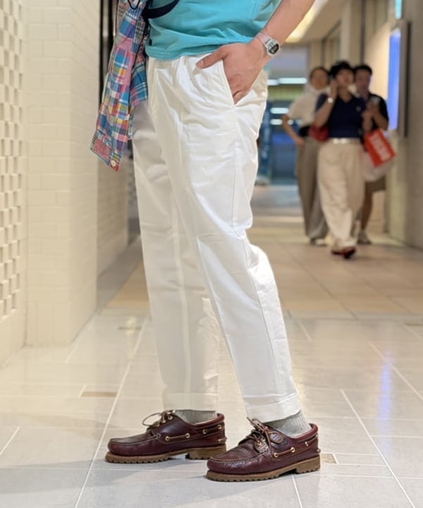 BAKU(東江 漠)さんの「BEAMS PLUS｜1Pleat 80/3 Twill」を使ったコーディネート
