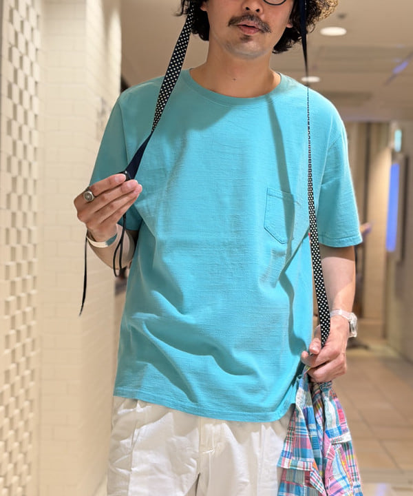BAKU(東江 漠)さんの「BEAMS PLUS｜1Pleat 80/3 Twill」を使ったコーディネート