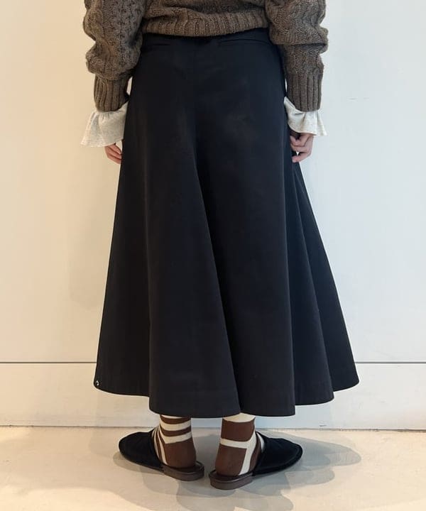 清水 彩乃さんの「BEAMS WOMEN｜８粒 パール クリップ」を使ったコーディネート