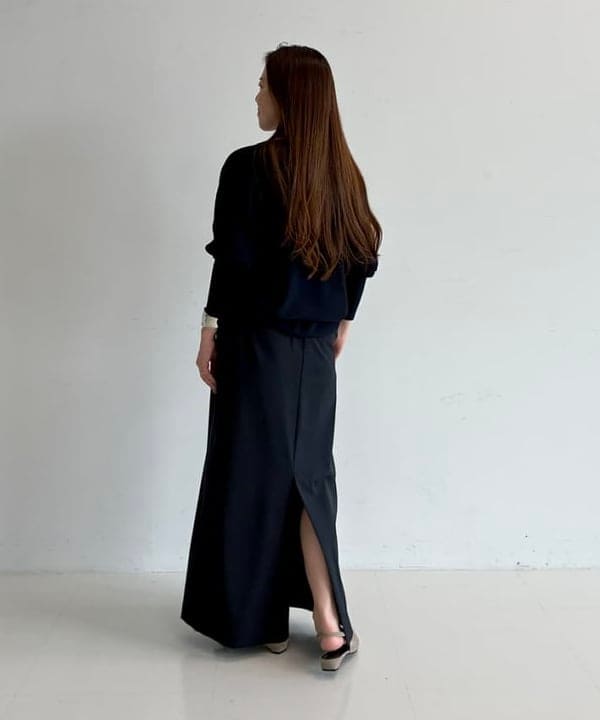 関 桂子さんの「BEAMS WOMEN｜ボートネック レディ ニット .M」を使ったコーディネート