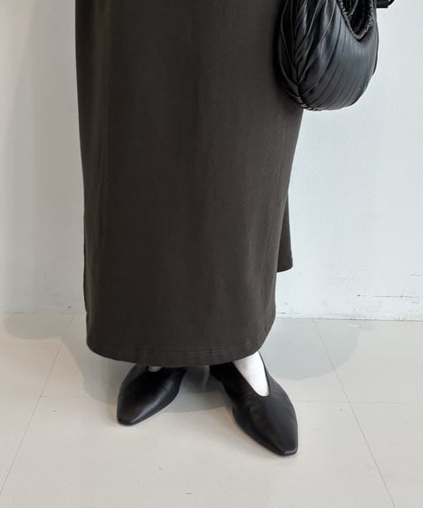 茂野 真楓さんの「BEAMS WOMEN｜【別注】SLOANE / 裏毛 ハーフジップ ワンピース」を使ったコーディネート